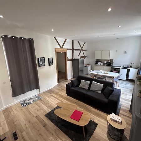 Bel Appartement En Coeur De Ville - 20 Minutes Du Pal ムーラン エクステリア 写真